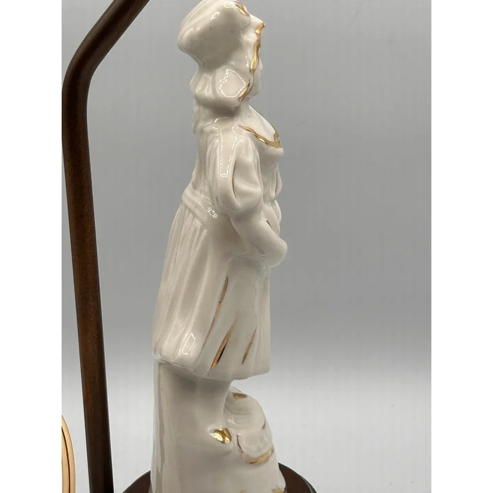 Vintage Colonial Woman Gold Trim Porcelain Table Lamp